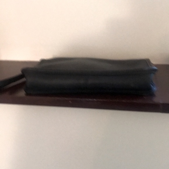 Authentic Coach - Picture 3 of 8